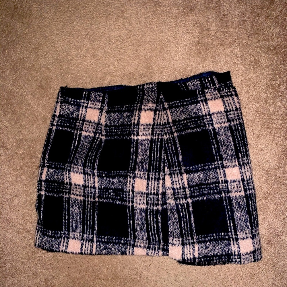 Plaid mini skirt